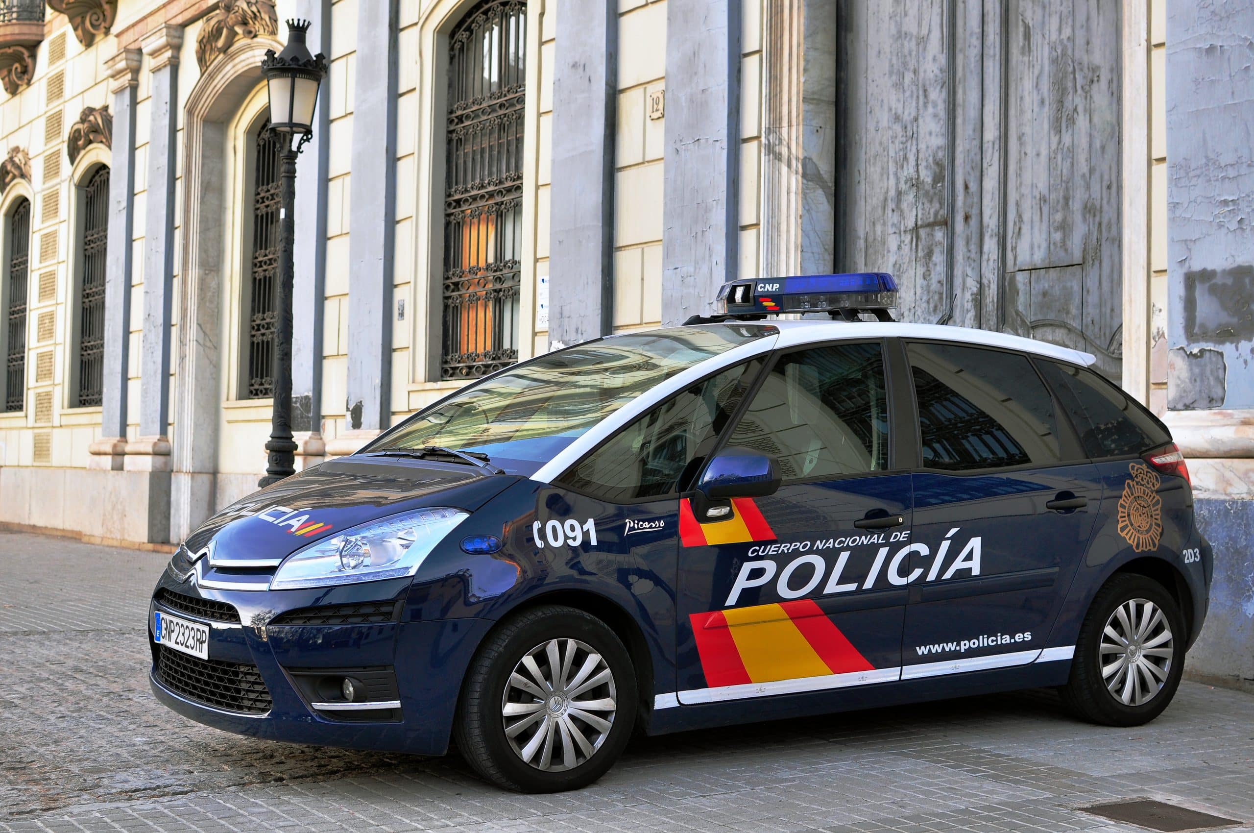 Barcelona,,Spain,-,December,23:,Police,Car,In,The,Street