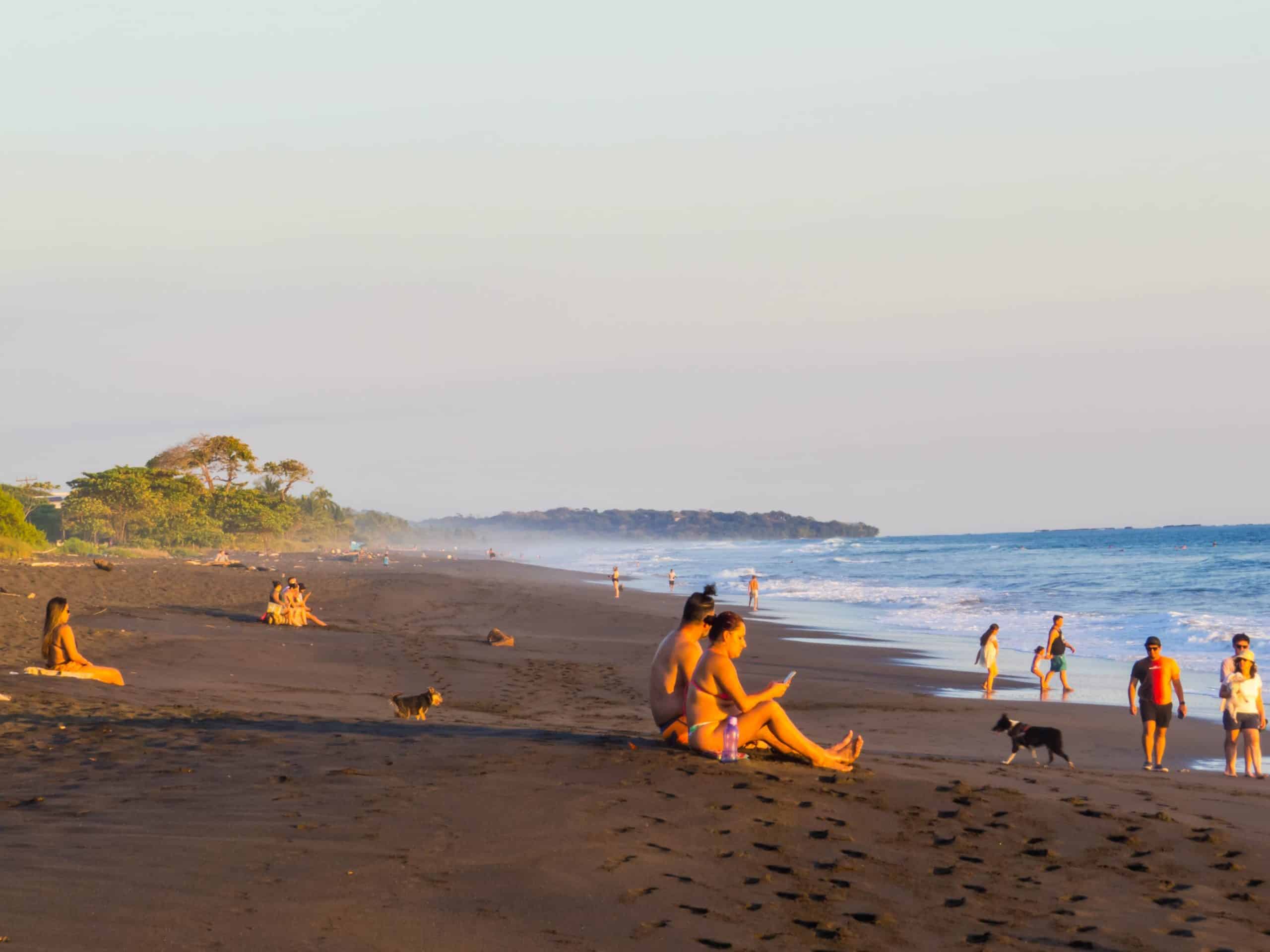 Hermosa,Beach,,Costa,Rica,-,February,10,,2024:,People,At