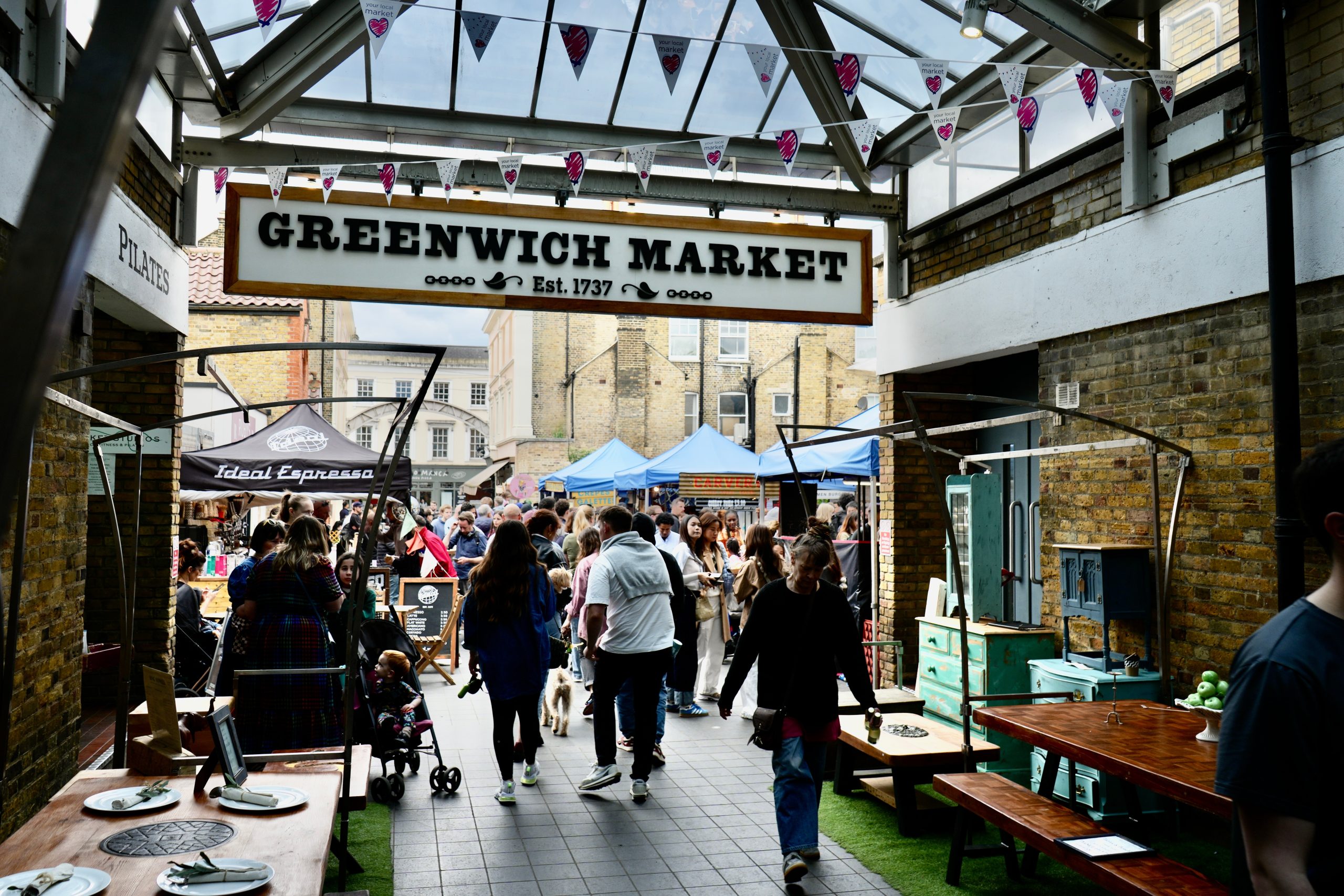 Greenwich,,London,,Uk,,May,5,,2024.,Shoppers,In,Greenwich,Market
